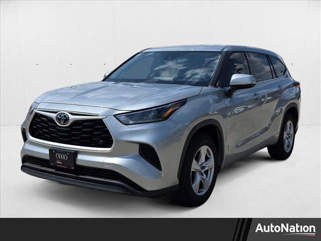 used 2021 Toyota Highlander car, priced at $21,882