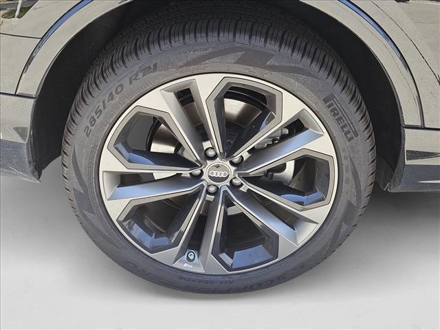 used 2025 Audi Q7 car, priced at $59,992