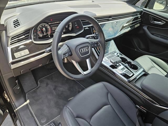 new 2025 Audi Q7 car, priced at $70,983