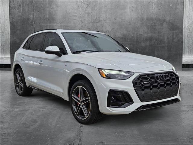 new 2025 Audi Q5 car, priced at $69,385