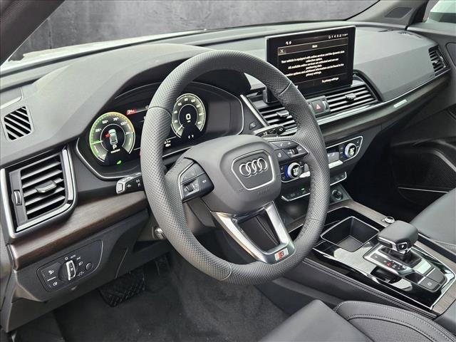 new 2025 Audi Q5 car, priced at $69,385