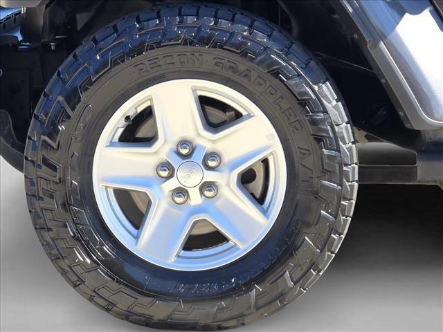 used 2021 Jeep Gladiator car, priced at $25,995