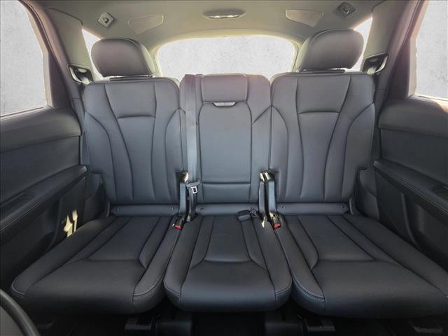 new 2026 Audi Q7 car, priced at $78,295