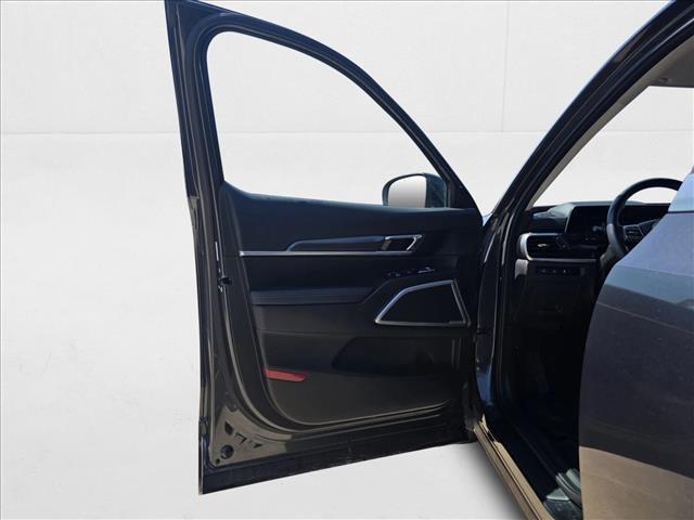 used 2024 Kia Telluride car, priced at $33,393
