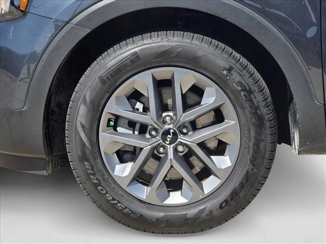 used 2024 Kia Telluride car, priced at $33,393