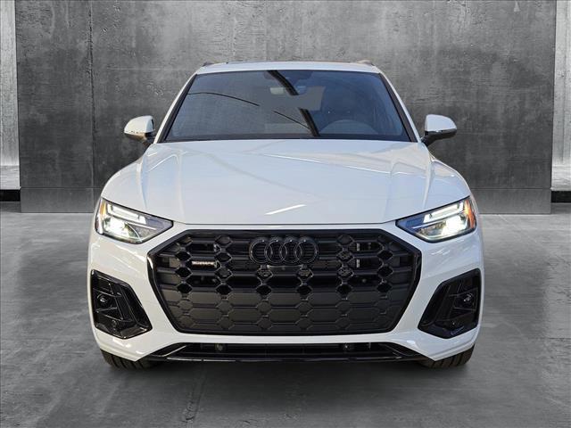 new 2025 Audi Q5 car, priced at $70,335