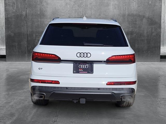 new 2025 Audi Q7 car, priced at $77,840