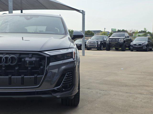 new 2025 Audi Q7 car, priced at $68,641