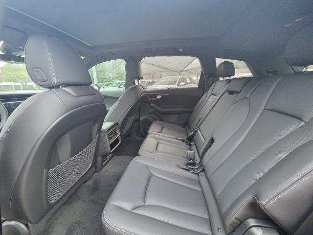 new 2025 Audi Q7 car, priced at $68,641