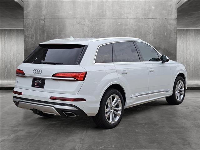 new 2025 Audi Q7 car, priced at $75,780