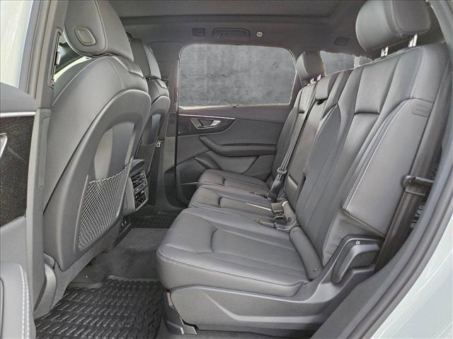 new 2025 Audi Q7 car, priced at $70,637