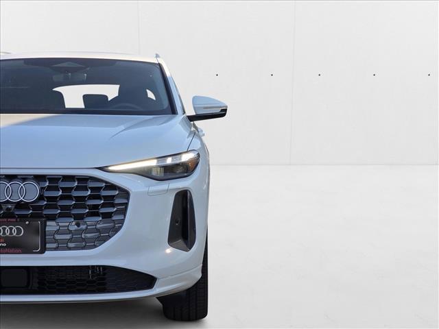 new 2025 Audi Q5 car, priced at $58,442