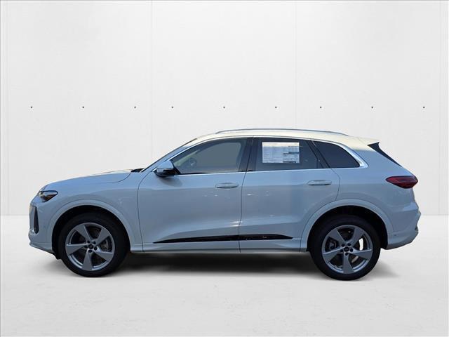 new 2025 Audi Q5 car, priced at $58,442
