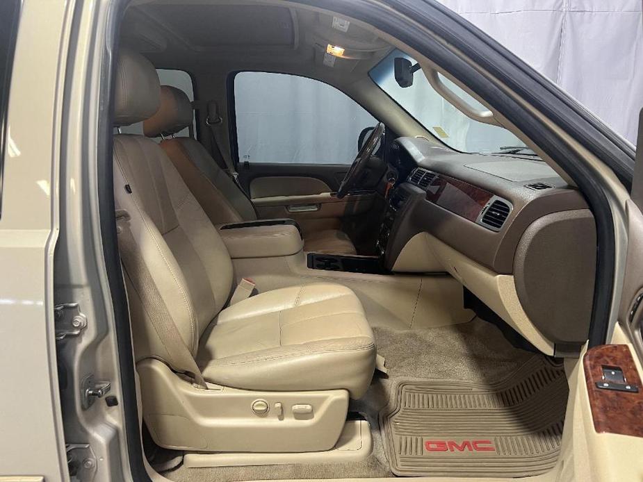 used 2010 GMC Yukon XL car, priced at $3,995