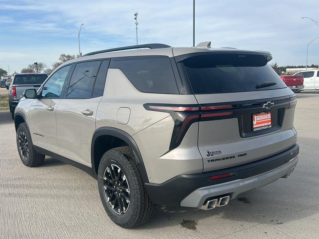 new 2026 Chevrolet Traverse car, priced at $55,955