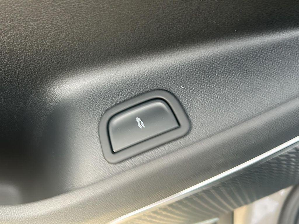 new 2026 Chevrolet Traverse car, priced at $55,955