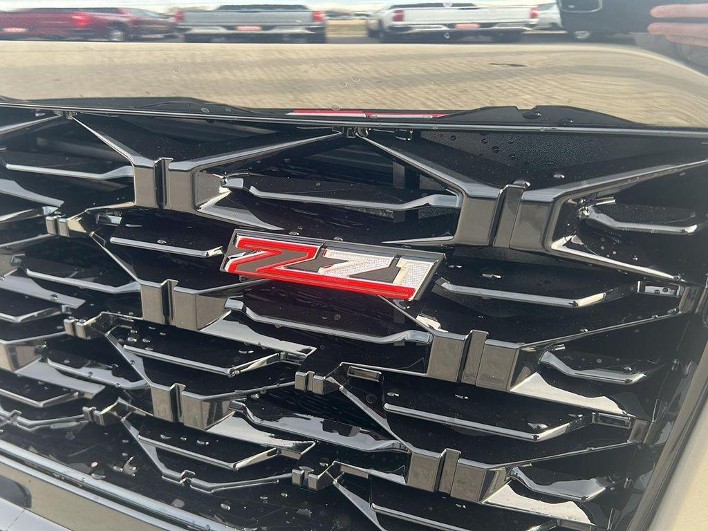 new 2026 Chevrolet Traverse car, priced at $55,955