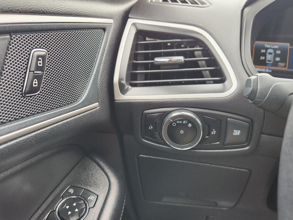 used 2024 Ford Edge car, priced at $25,995