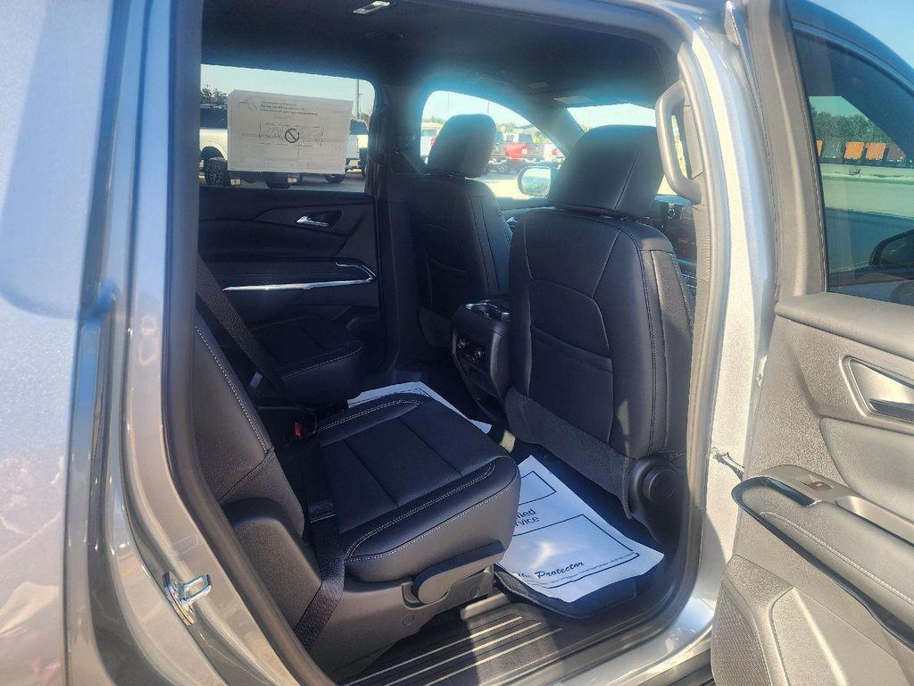 new 2026 Chevrolet Traverse car, priced at $44,515