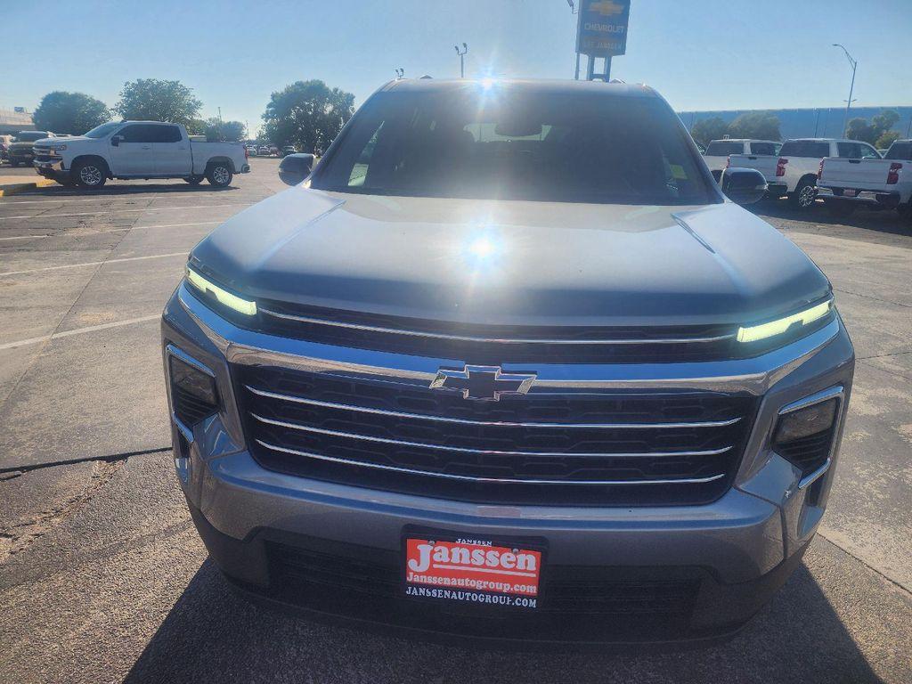 new 2026 Chevrolet Traverse car, priced at $44,515