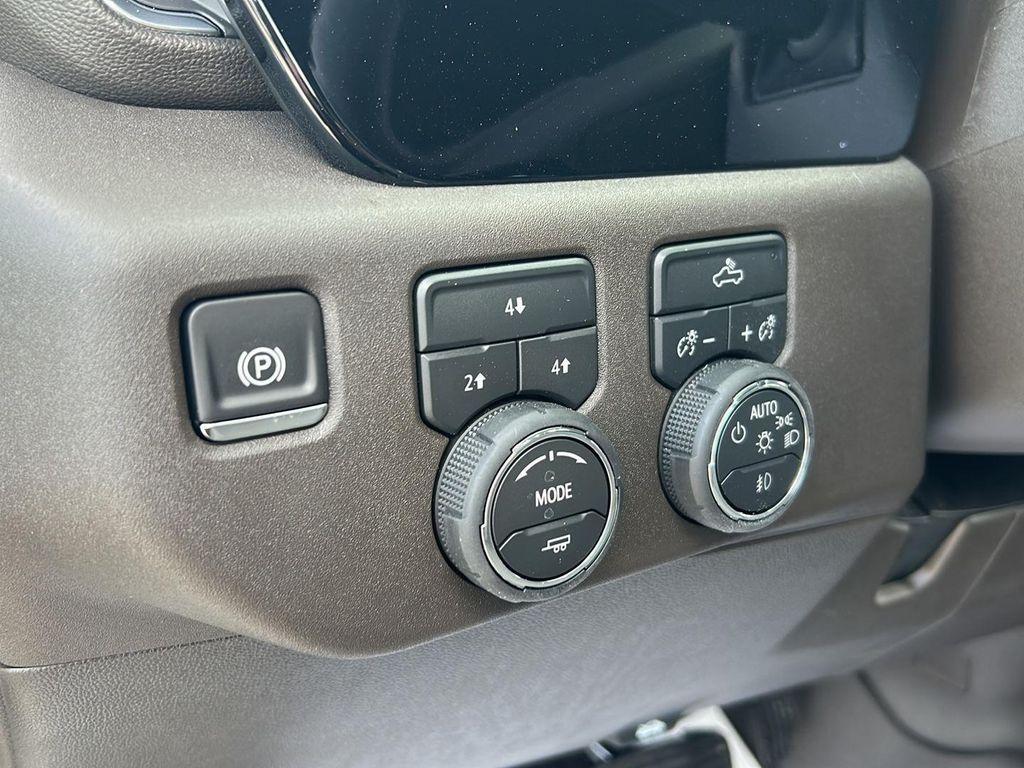 new 2026 Chevrolet Silverado 3500 car, priced at $72,915