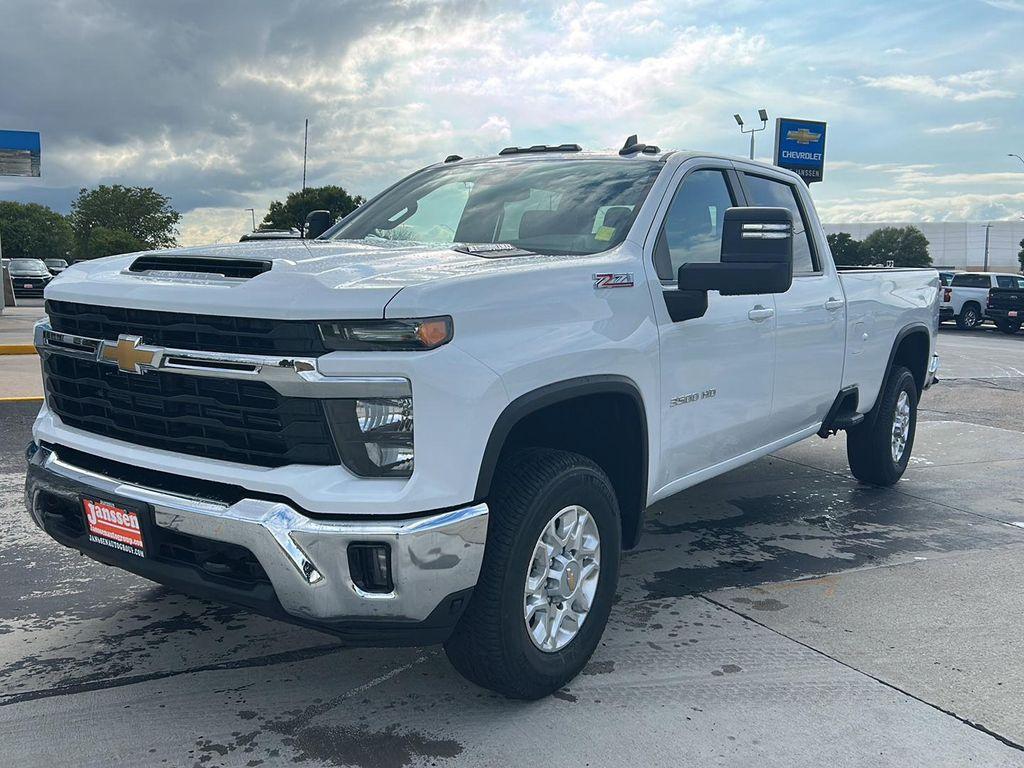 new 2026 Chevrolet Silverado 3500 car, priced at $72,915