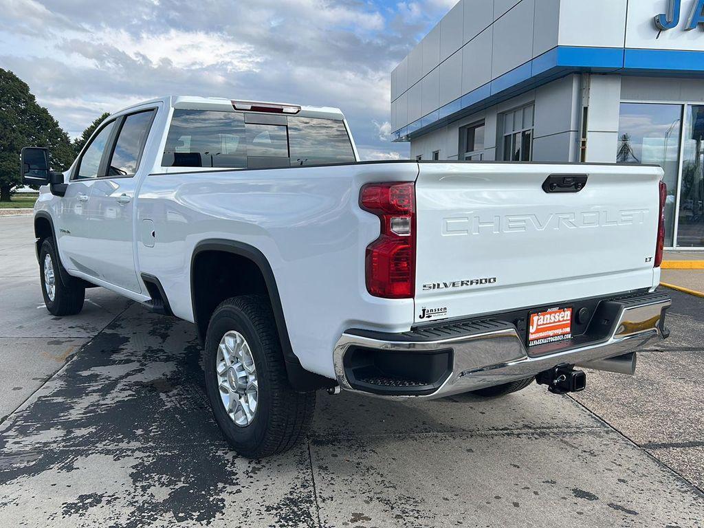 new 2026 Chevrolet Silverado 3500 car, priced at $72,915