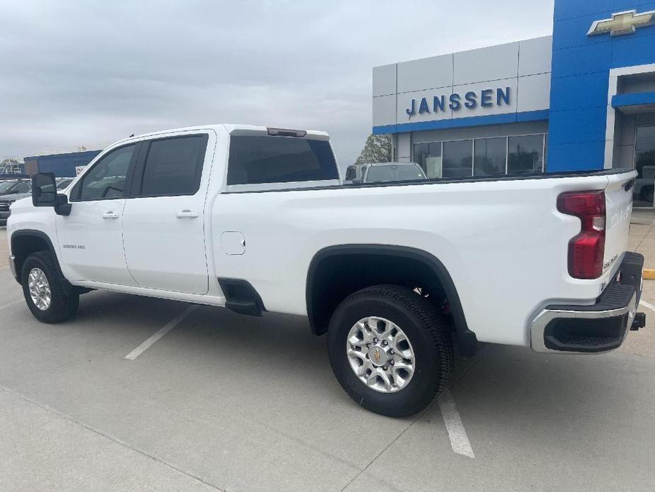 new 2024 Chevrolet Silverado 3500 car, priced at $70,915