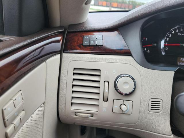 used 2008 Cadillac DTS car