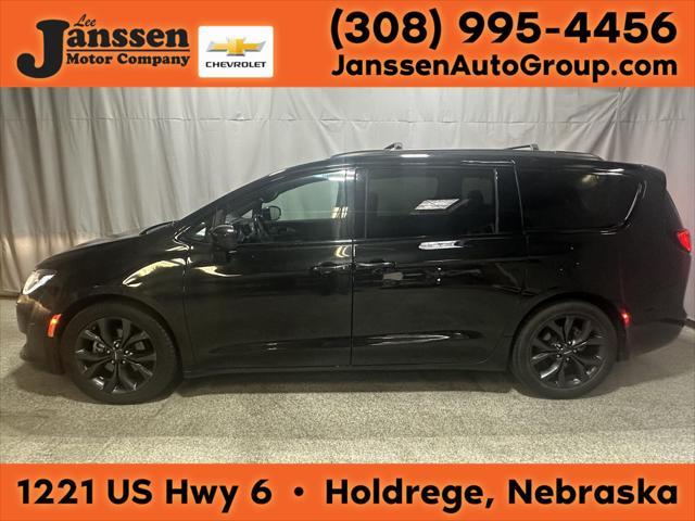 used 2018 Chrysler Pacifica car, priced at $14,995