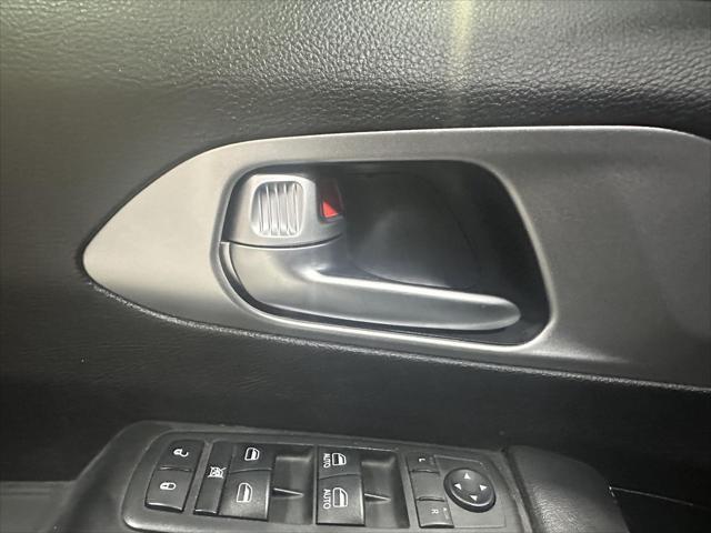 used 2018 Chrysler Pacifica car, priced at $14,995