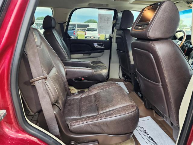 used 2009 Cadillac Escalade car, priced at $6,995