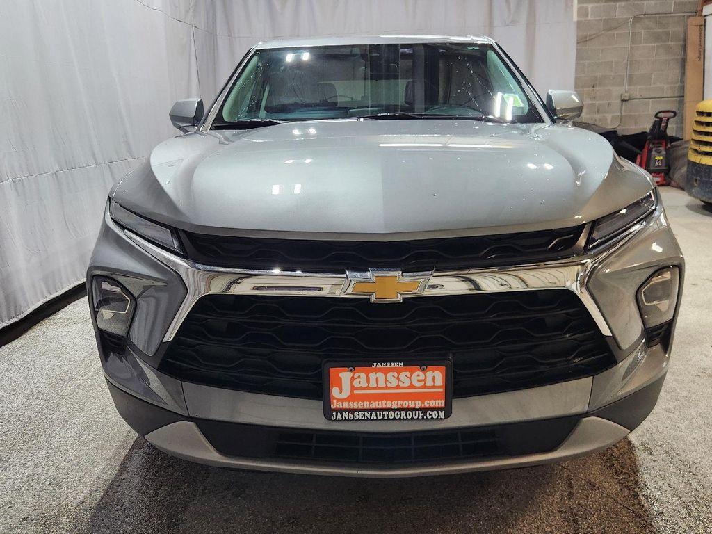 used 2025 Chevrolet Blazer car, priced at $26,995