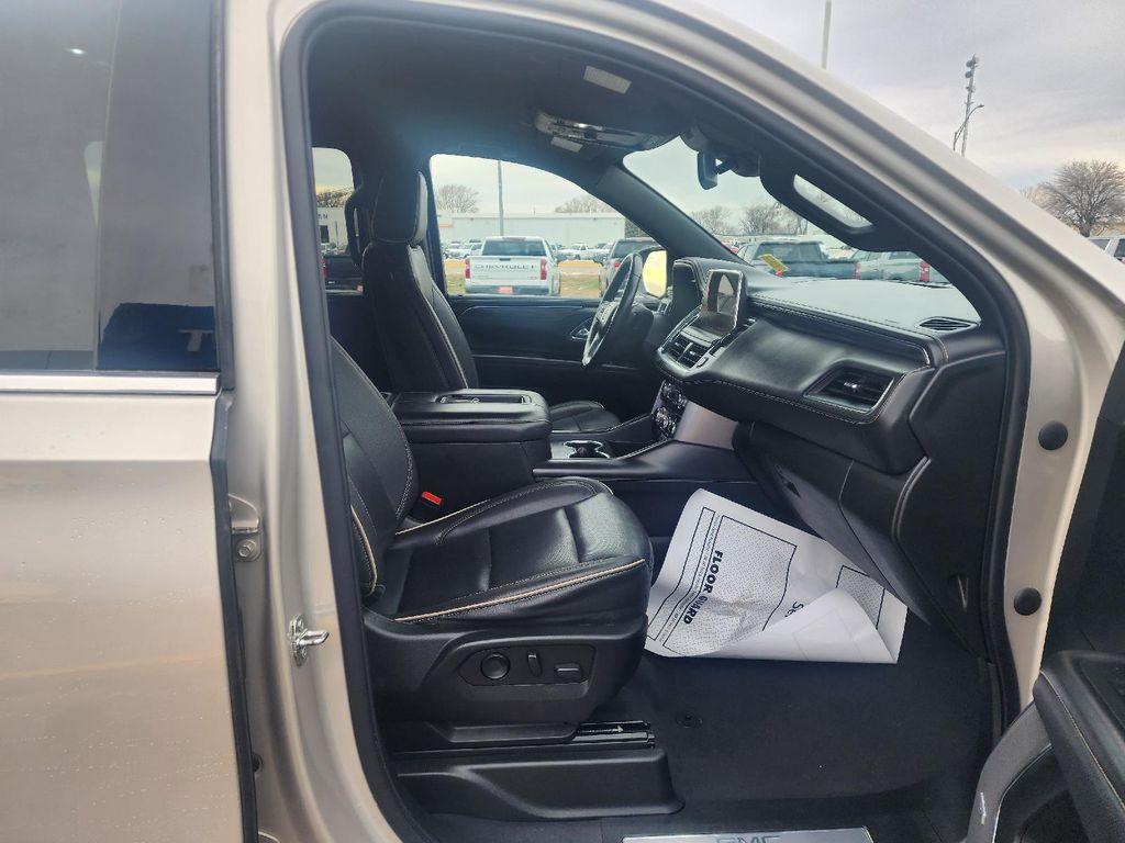 used 2023 GMC Yukon XL car, priced at $49,895