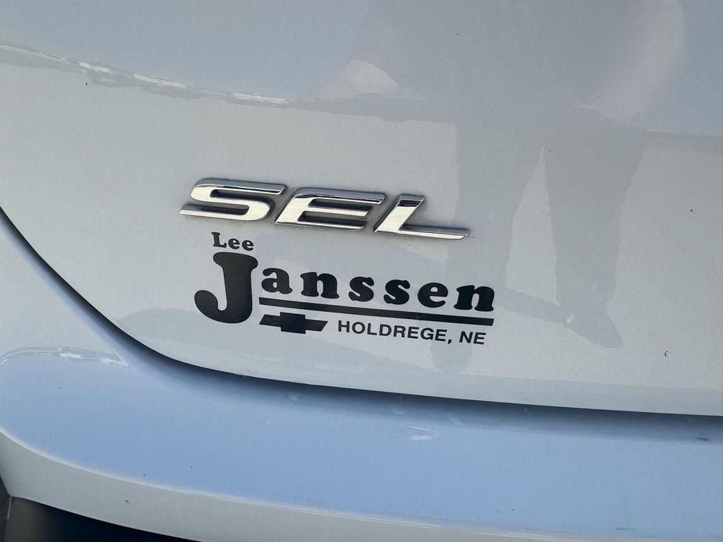 used 2024 Ford Edge car, priced at $25,995