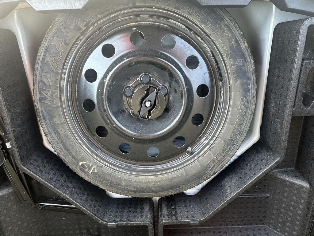 used 2024 Ford Edge car, priced at $25,995