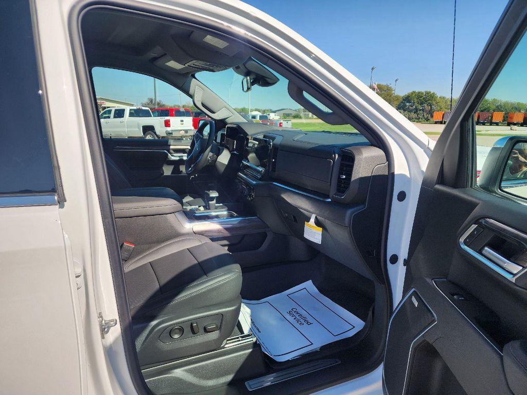 new 2026 Chevrolet Silverado 1500 car, priced at $62,385