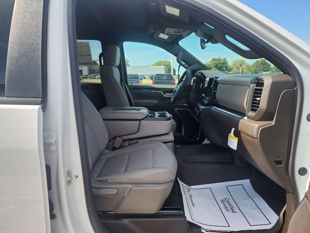 new 2026 Chevrolet Silverado 3500 car, priced at $72,915