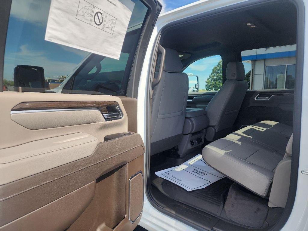 new 2026 Chevrolet Silverado 3500 car, priced at $72,915