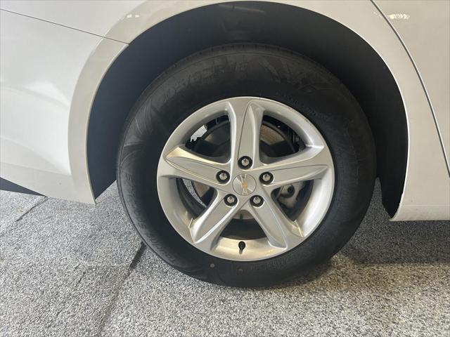 used 2023 Chevrolet Malibu car, priced at $18,995