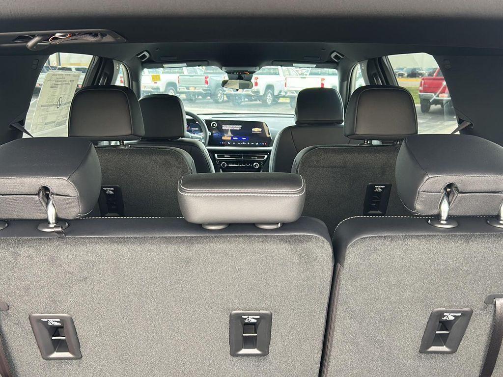 new 2026 Chevrolet Traverse car, priced at $45,980