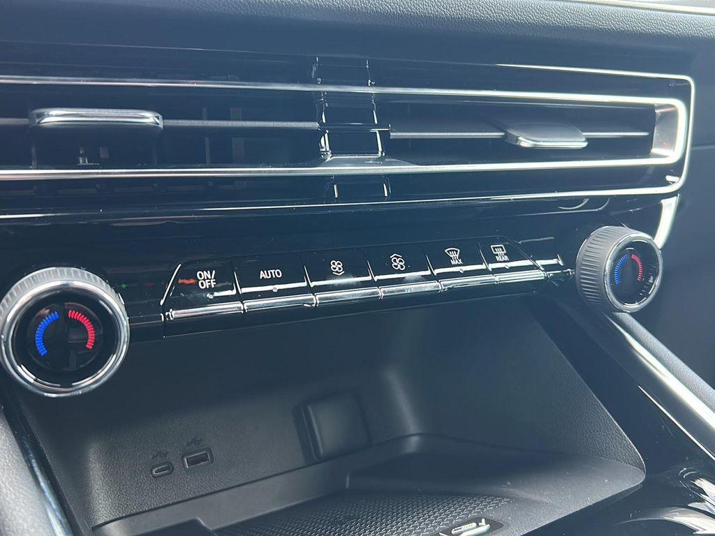 new 2026 Chevrolet Traverse car, priced at $45,980