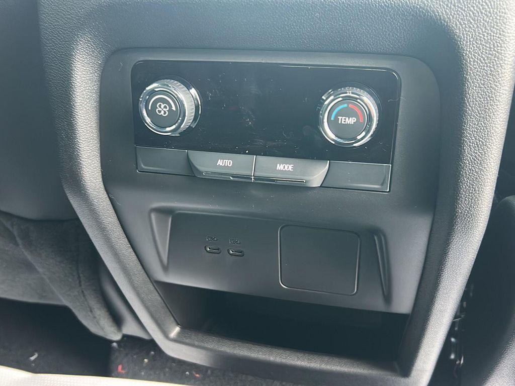 new 2026 Chevrolet Traverse car, priced at $45,980