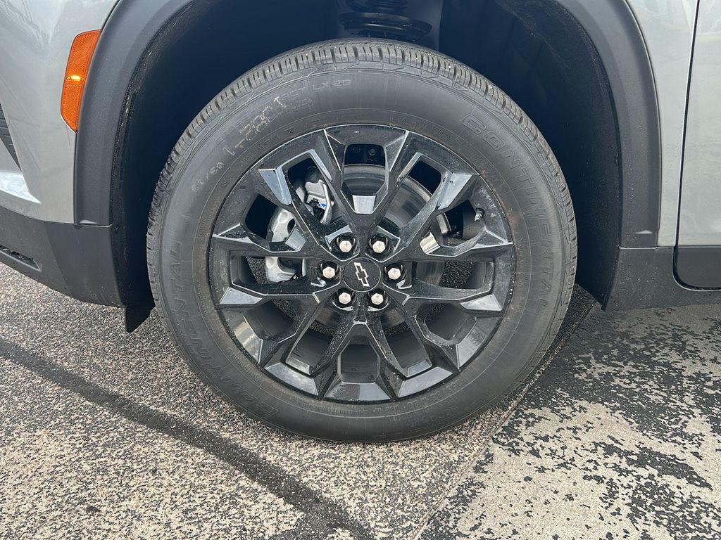 new 2026 Chevrolet Traverse car, priced at $45,980