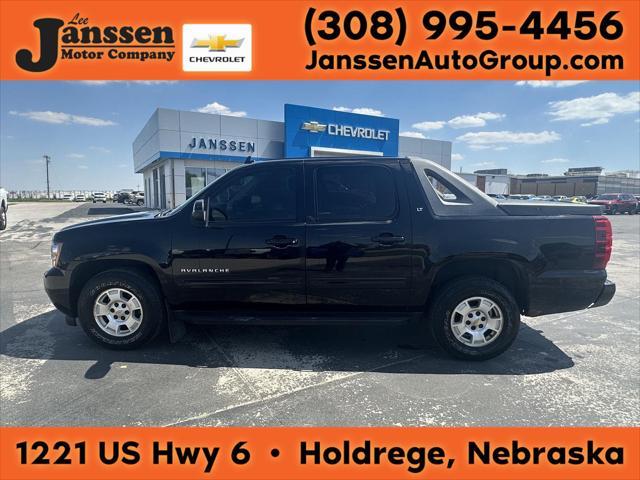 used 2009 Chevrolet Avalanche car, priced at $7,995