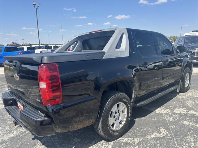 used 2009 Chevrolet Avalanche car, priced at $7,995