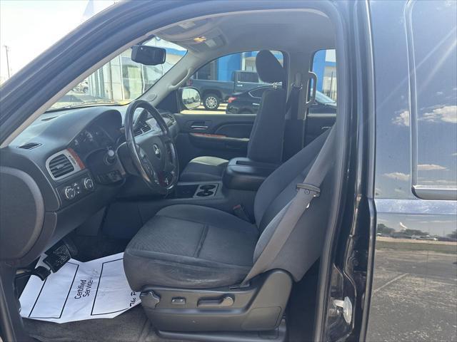 used 2009 Chevrolet Avalanche car, priced at $7,995