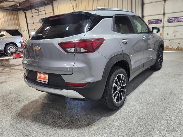 new 2025 Chevrolet TrailBlazer car, priced at $28,475