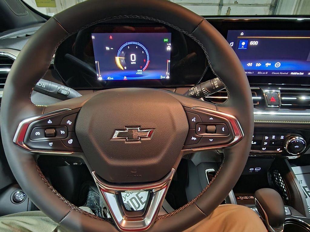 new 2025 Chevrolet TrailBlazer car, priced at $30,980