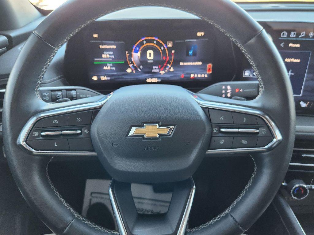 used 2024 Chevrolet Traverse car, priced at $34,995